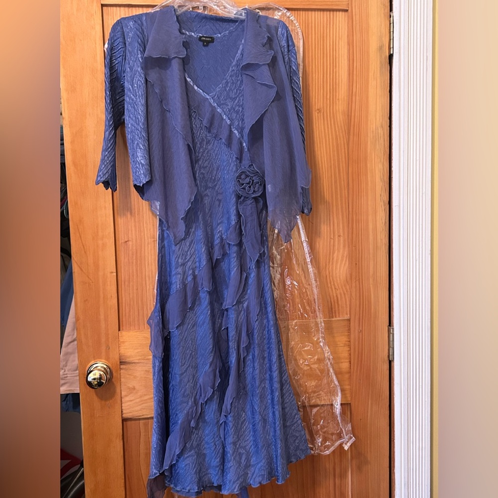 NWT Komarov size small 2PC jacket and dress set in regatta blue